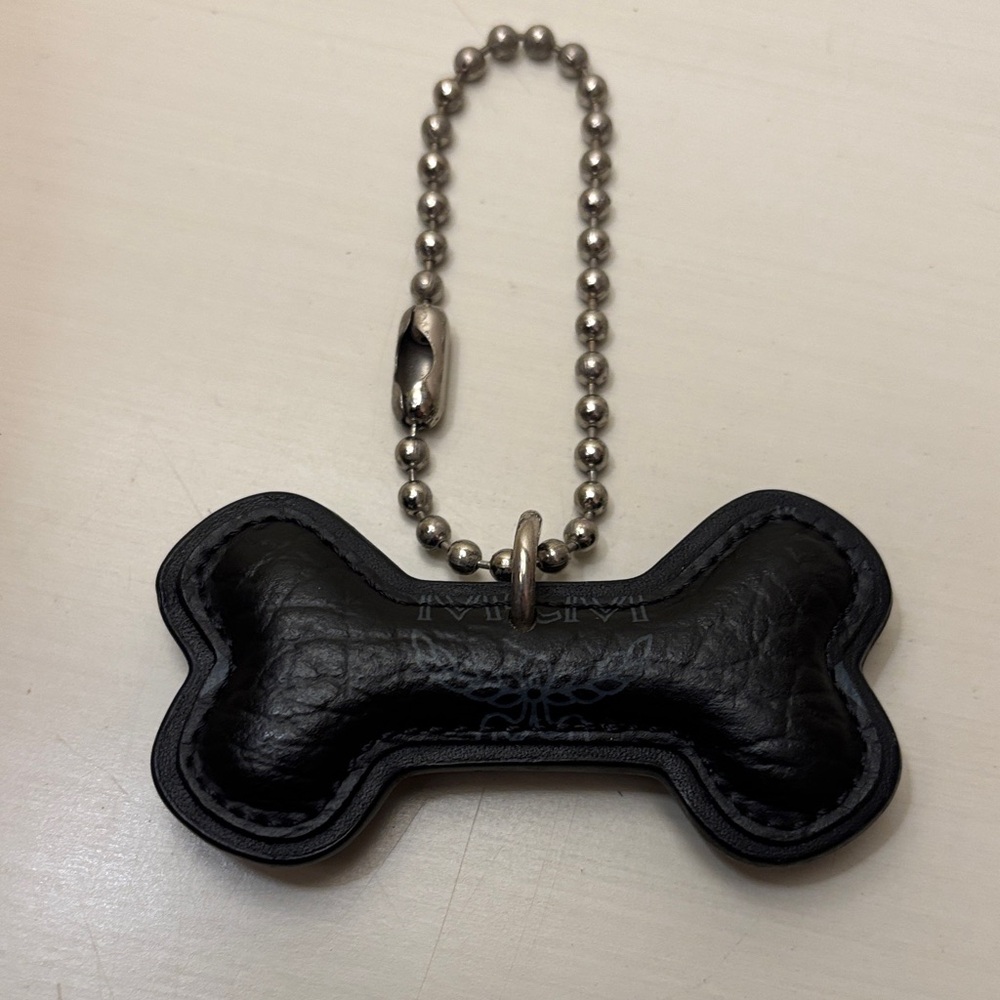 MCM BONE BAG CHARM / KEY CHAIN BLACK